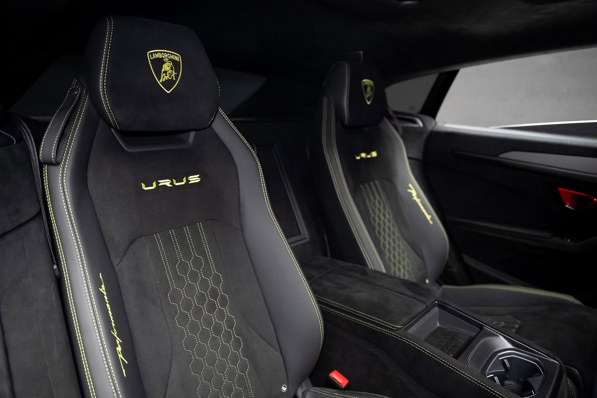 Used 2024 Lamborghini Urus Performante image 74
