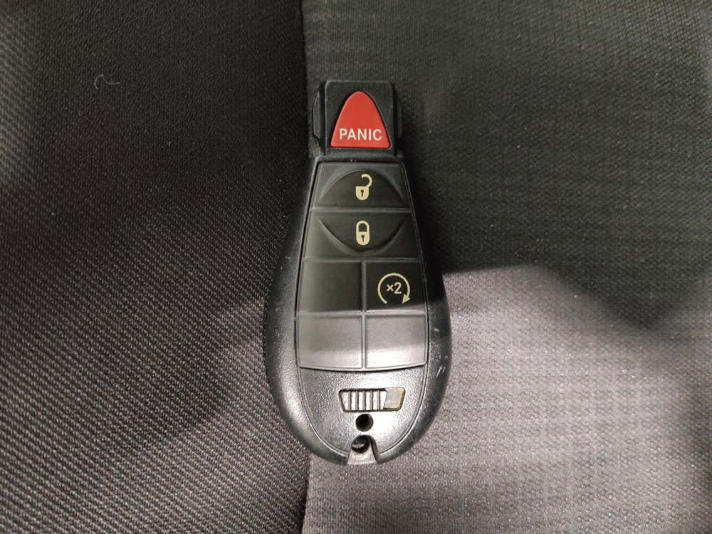 Used 2015 Jeep Cherokee Latitude w/ Cold Weather Group image 32