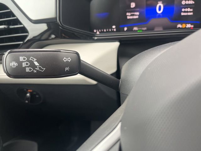 New 2026 Volkswagen Taos S image 11