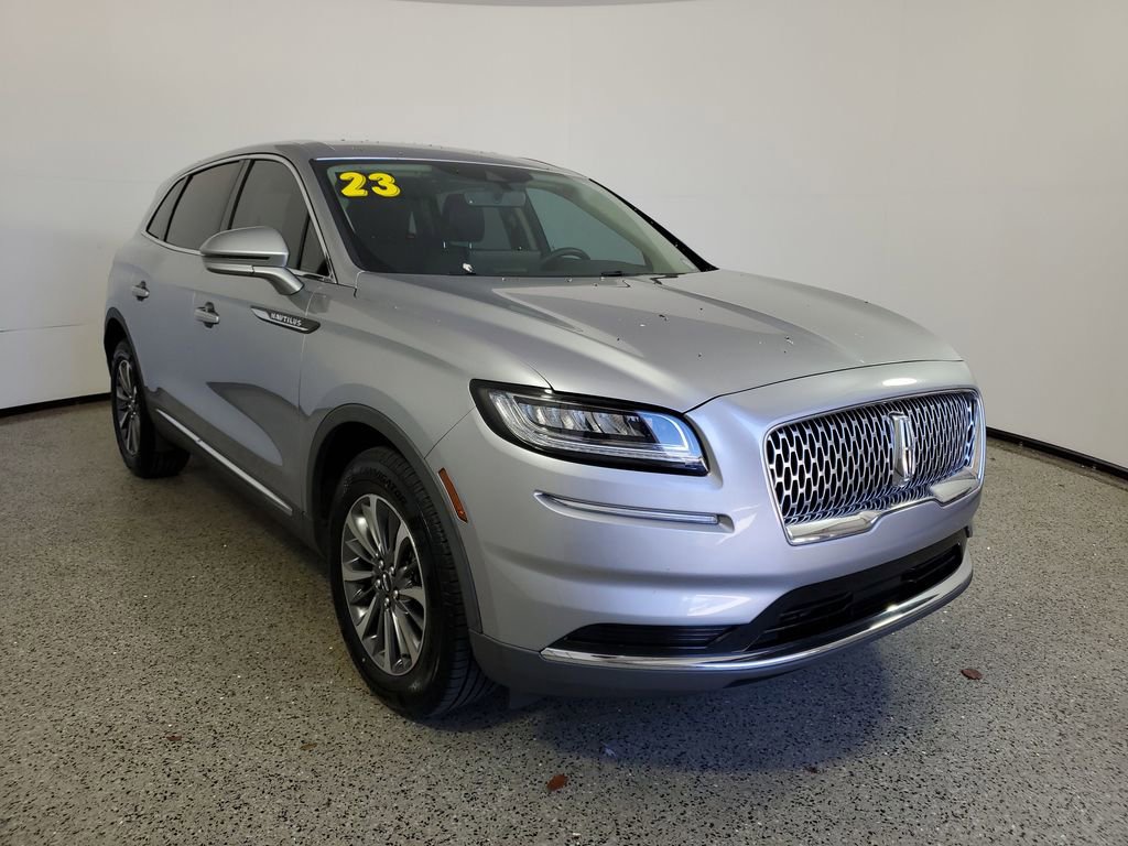 Used 2023 Lincoln Nautilus FWD image 31