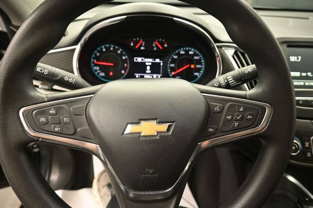 Used 2018 Chevrolet Malibu LT FWD image 15
