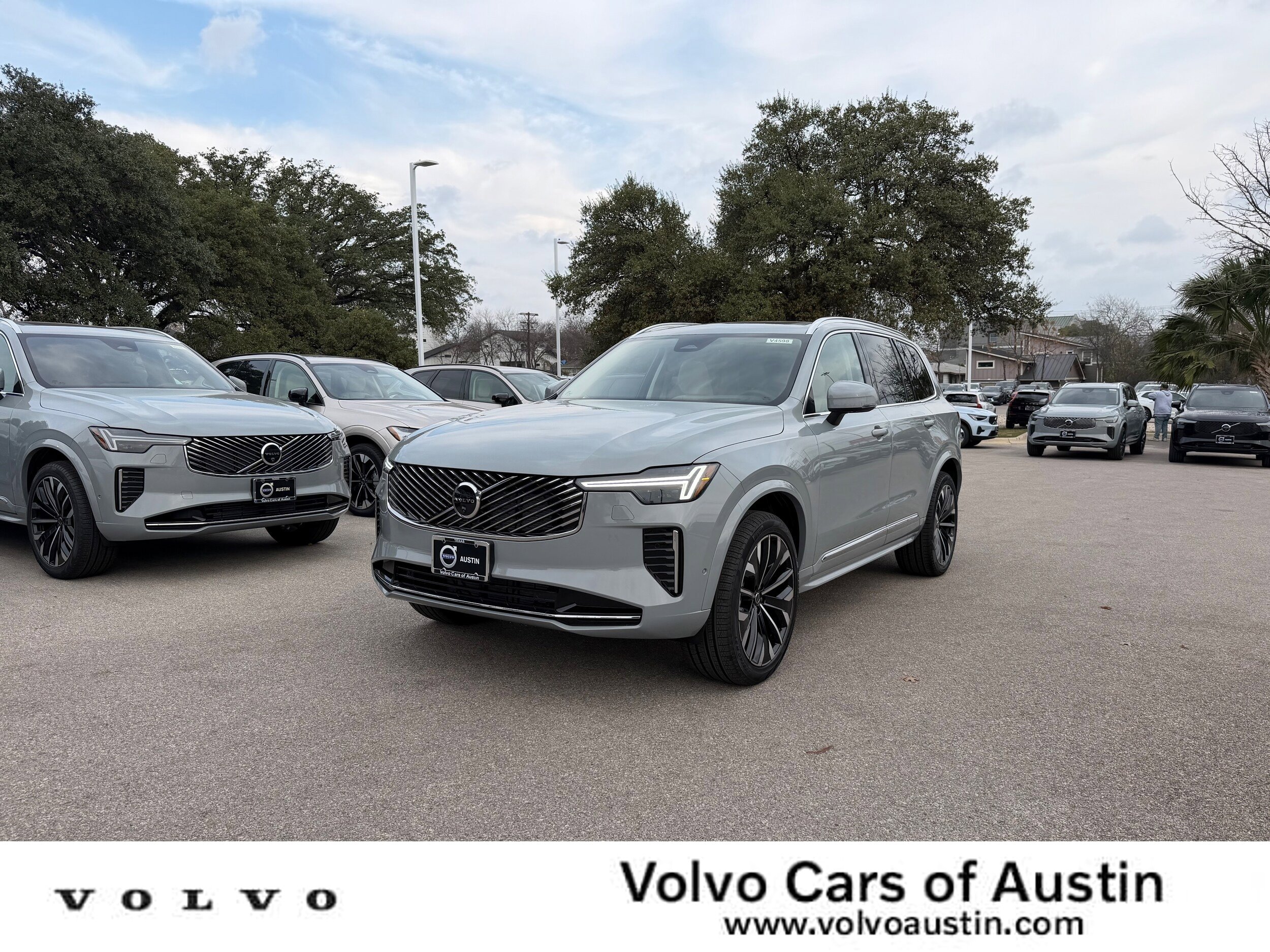 New 2026 Volvo XC90 B6 Ultra image 1