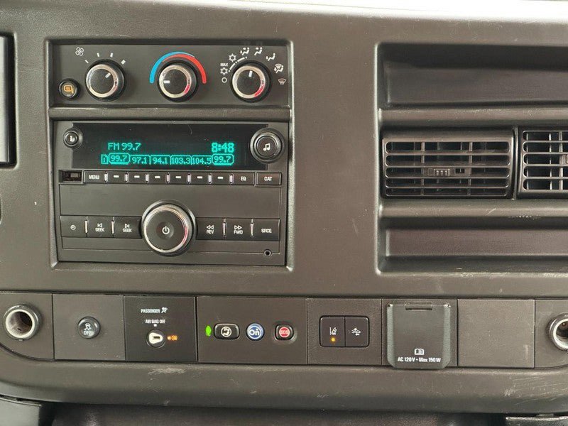 Used 2020 Chevrolet Express 3500 LT w/ LT Preferred Equipment Group RWD image 16