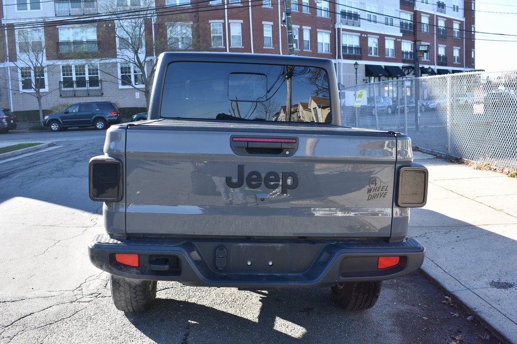 Used 2022 Jeep Gladiator Willys image 7