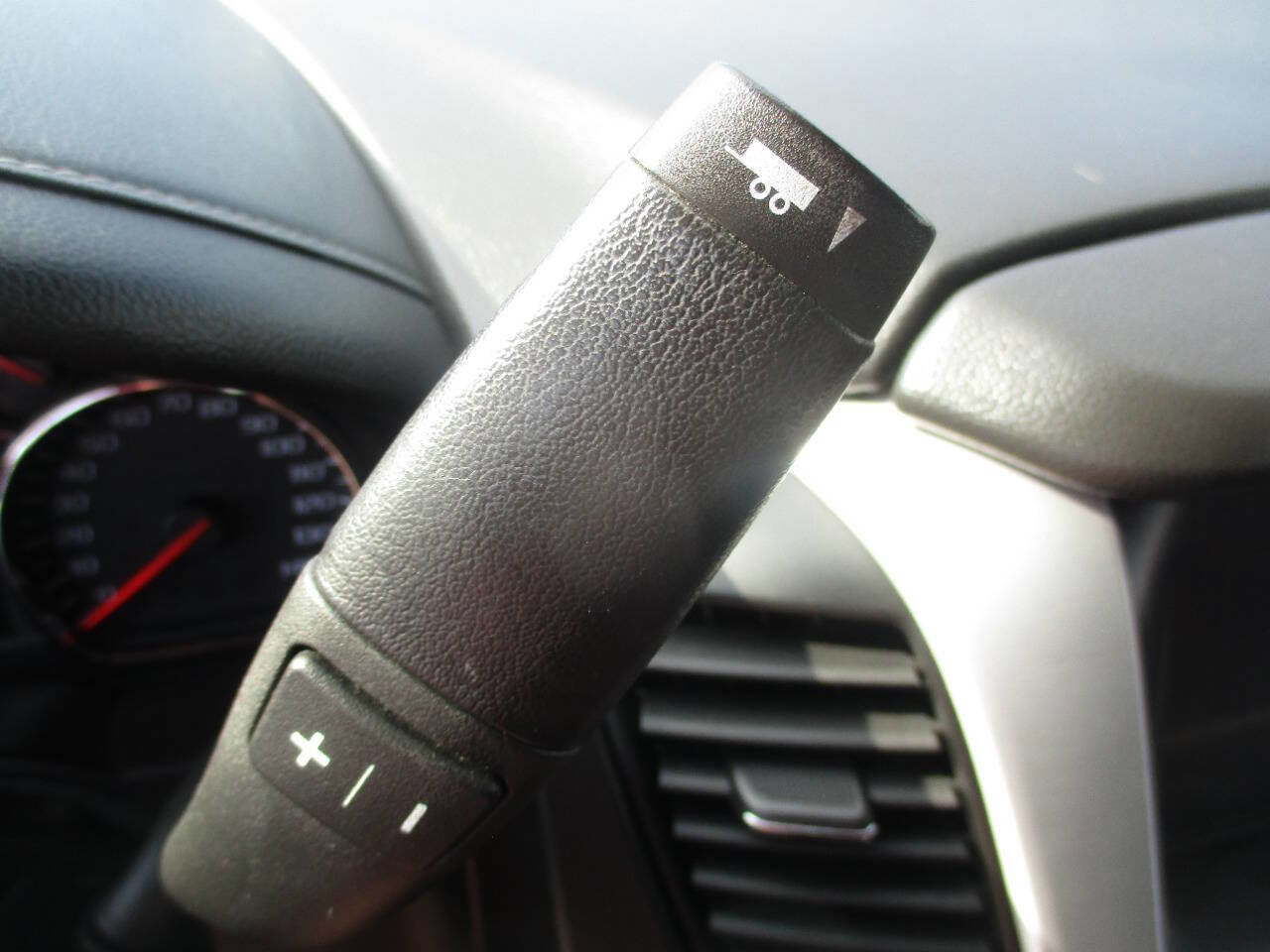 Used 2015 GMC Yukon SLT w/ Open Road Package image 25