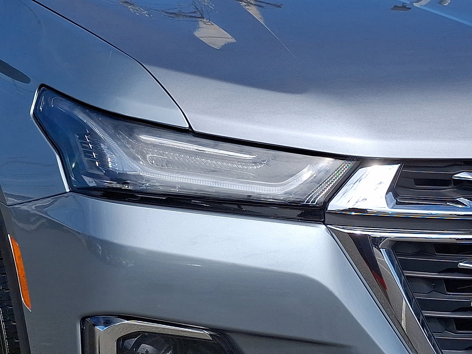 Used 2023 Chevrolet Traverse LT w/ LPO, Floor Liner Package image 9