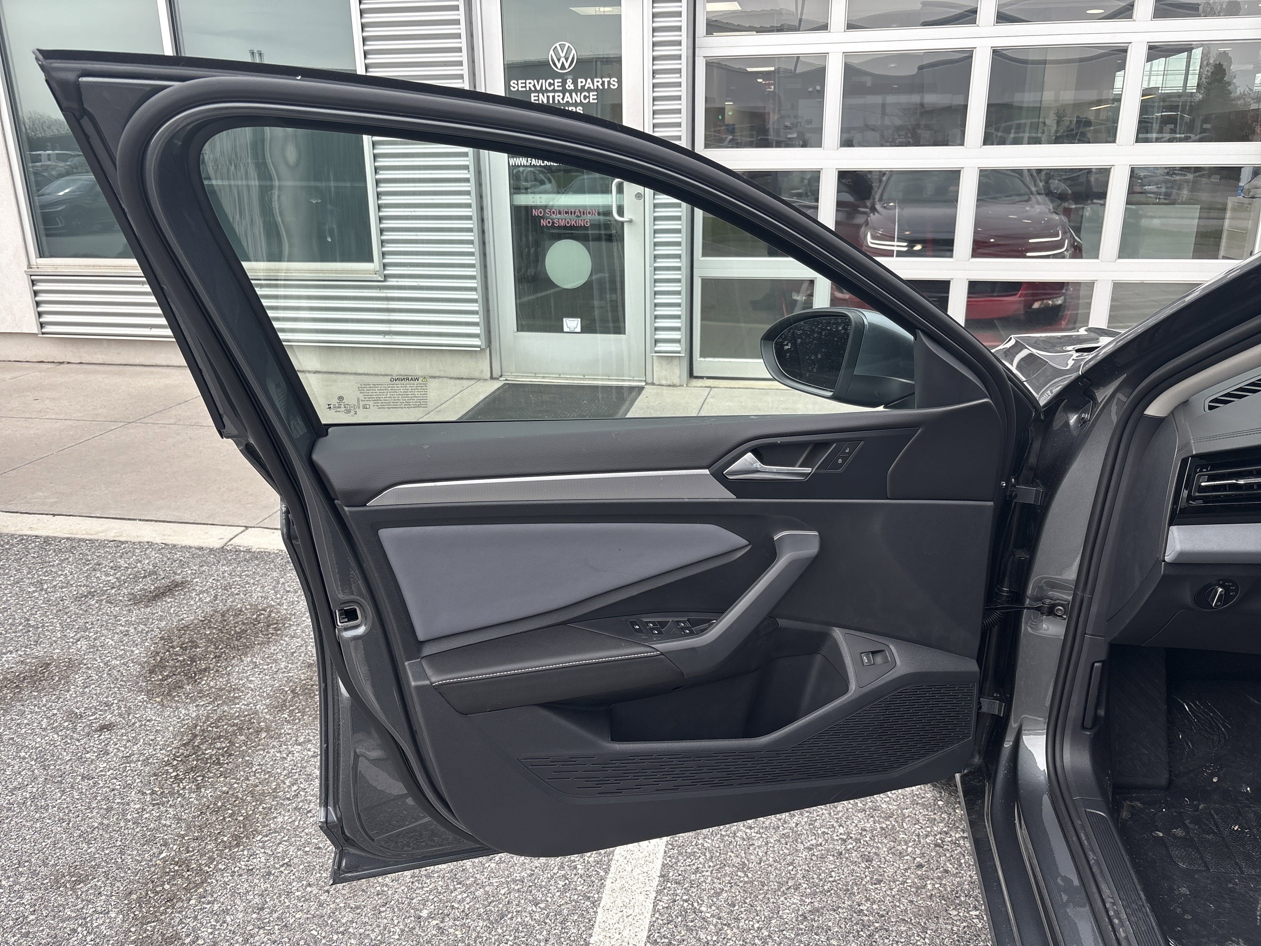 New 2025 Volkswagen Jetta SE image 14