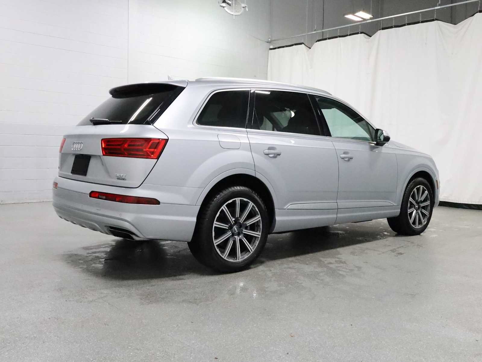 Used 2017 Audi Q7 3.0T Premium Plus AWD/4WD image 9