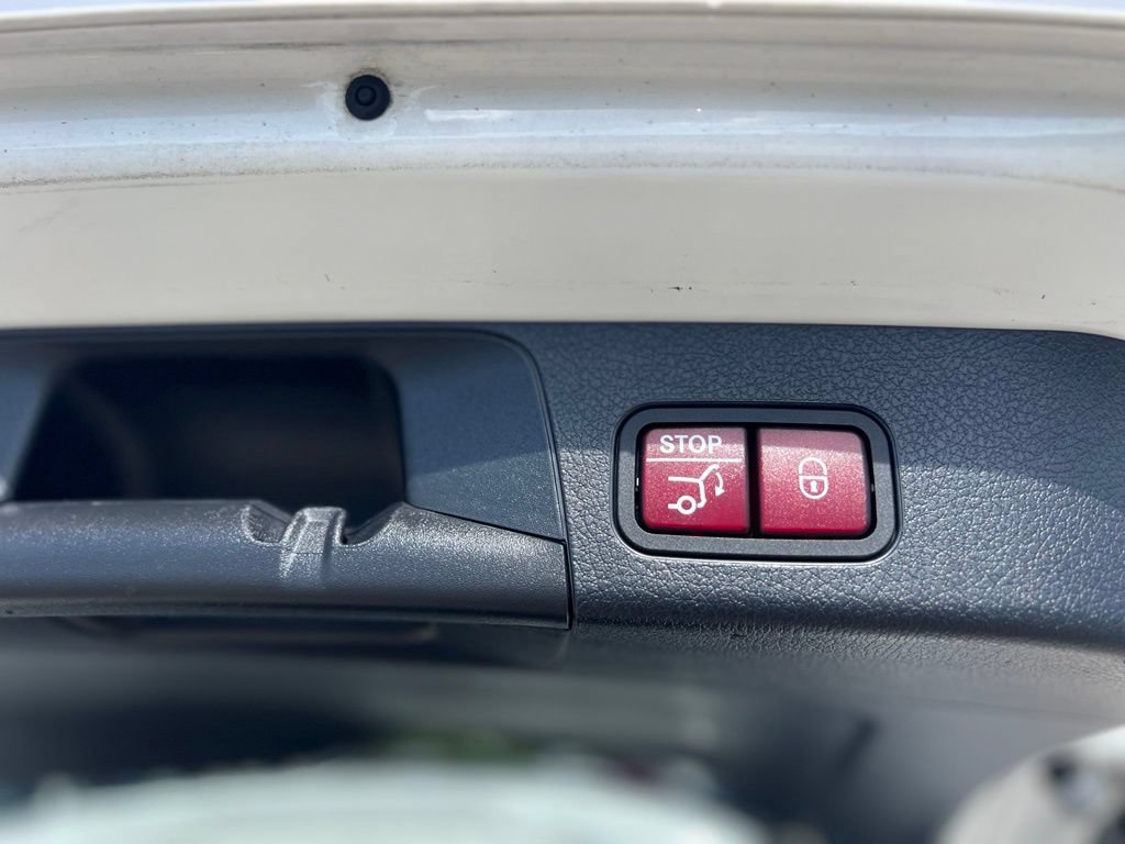 Used 2021 Mercedes-Benz GLB 250 image 25