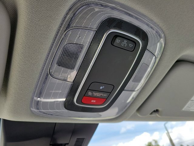 Certified 2024 Hyundai Kona Electric SEL FWD image 30