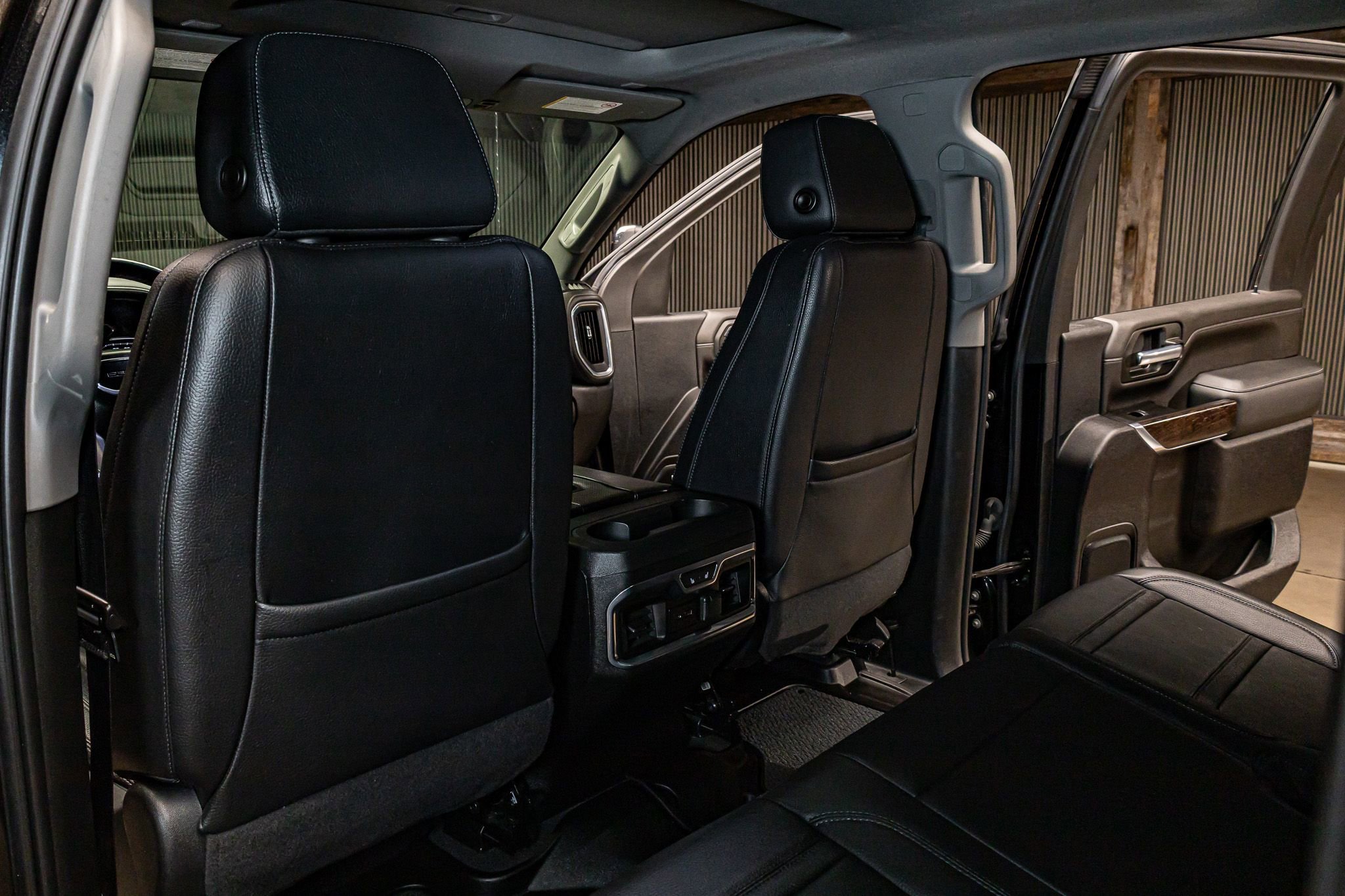 Used 2022 GMC Sierra 2500 Denali w/ Denali Black Diamond Edition image 20