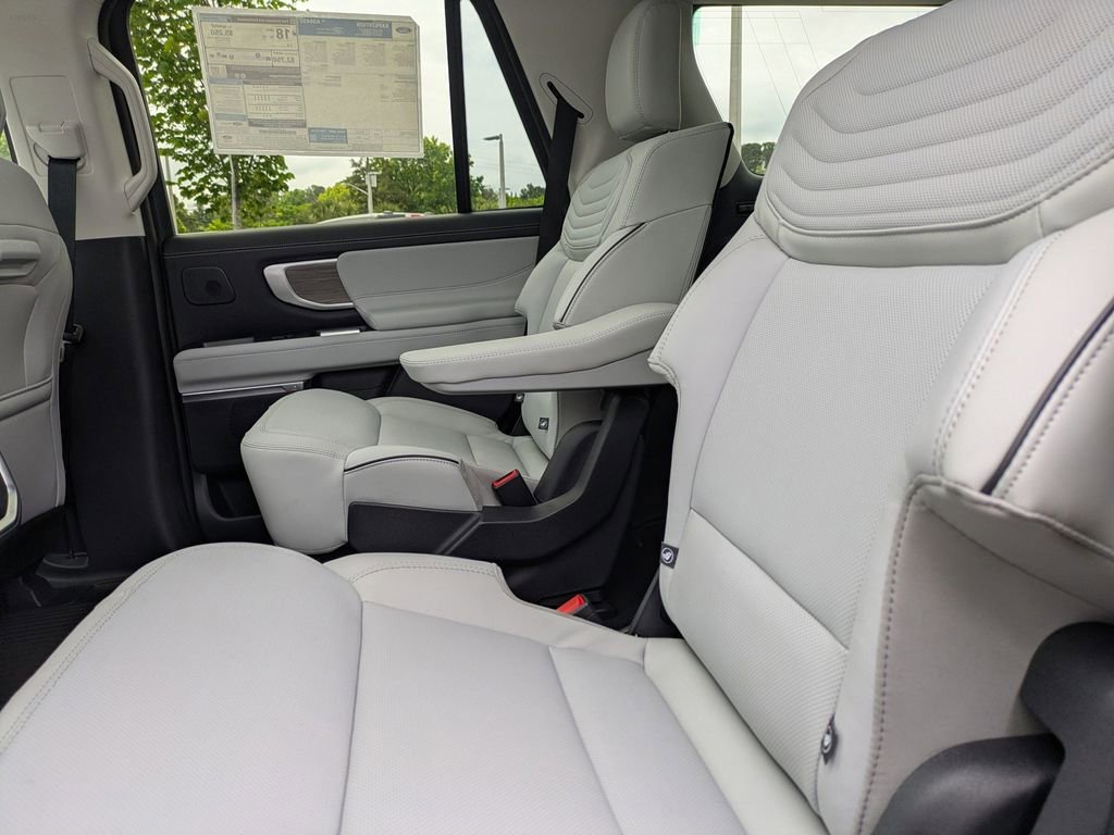 New 2026 Ford Expedition Platinum AWD/4WD image 18