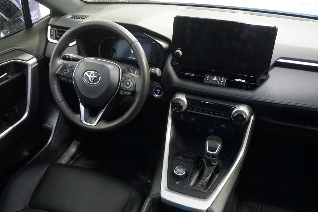 Used 2023 Toyota RAV4 XSE w/ XSE Grade Weather Package AWD/4WD image 25