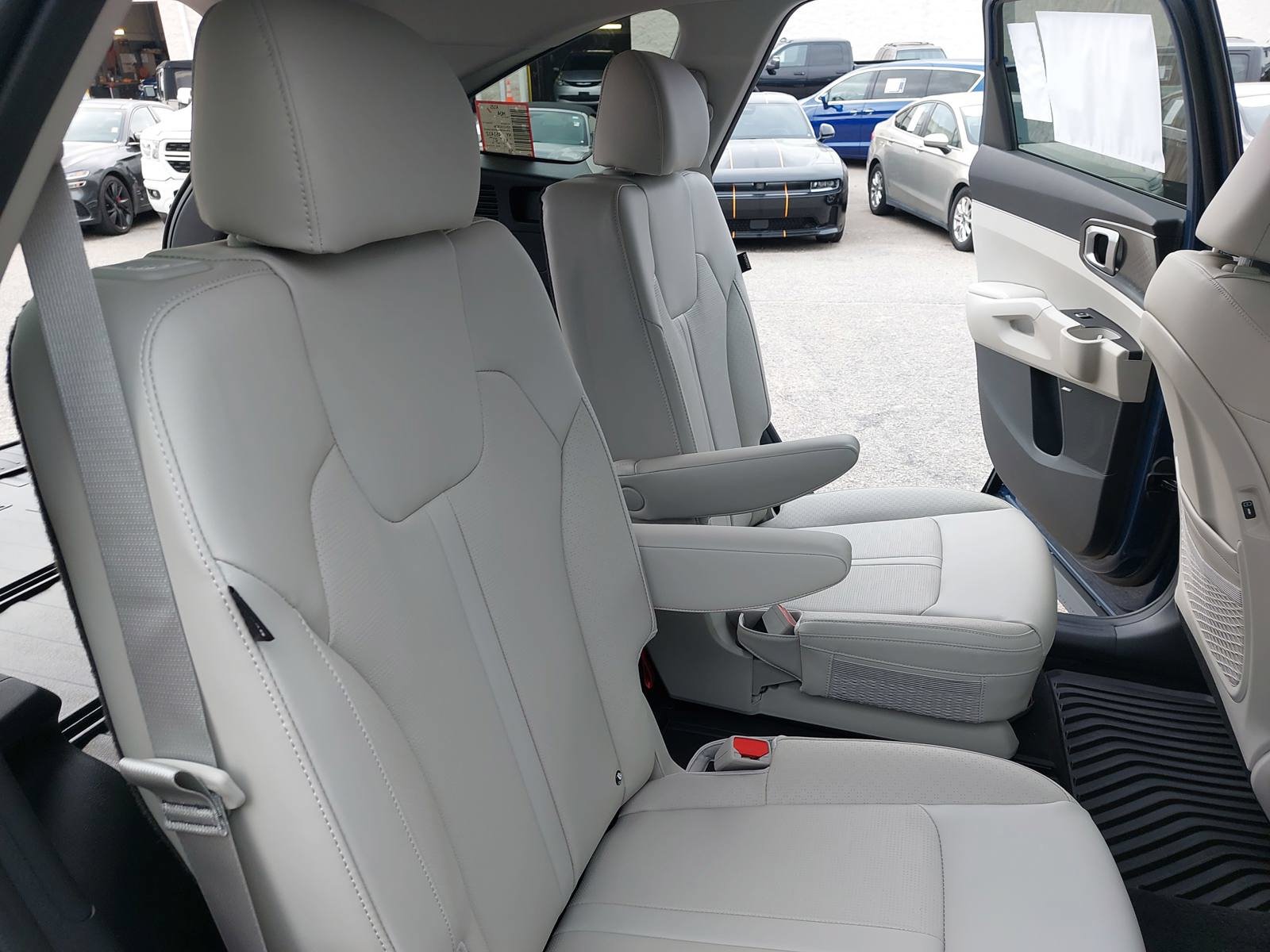 New 2026 Kia Sorento EX w/ EX Premium Package FWD image 11
