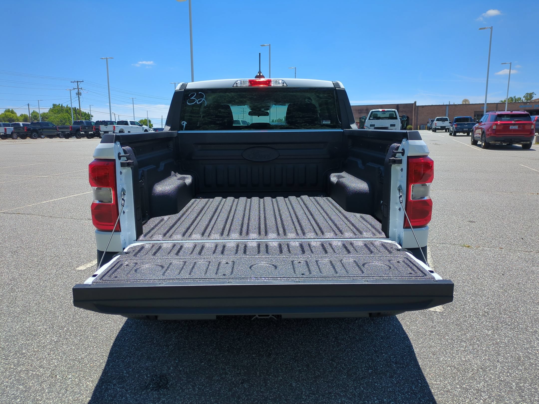 New 2026 Ford Maverick XLT w/ XLT Luxury Package FWD image 30