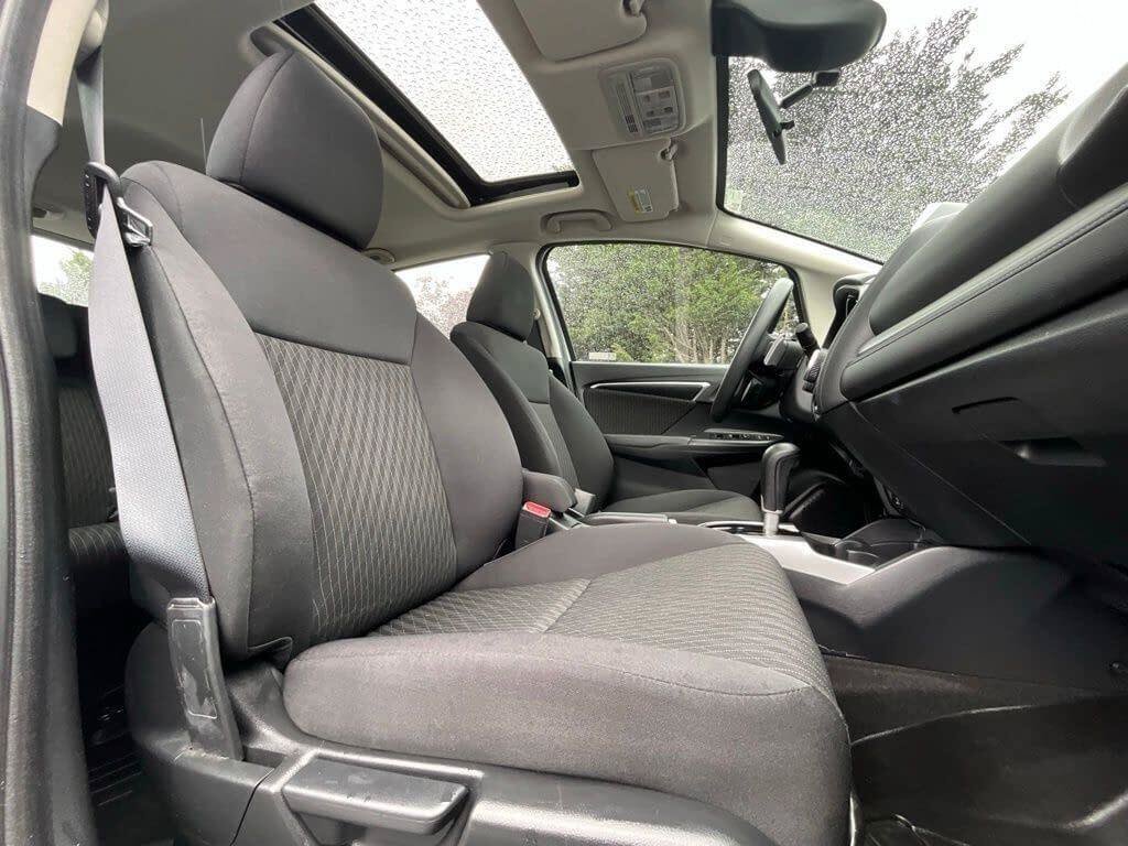 Used 2018 Honda Fit EX image 11