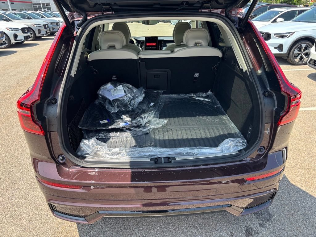 New 2026 Volvo XC60 T8 Ultra w/ Climate Package AWD/4WD image 18