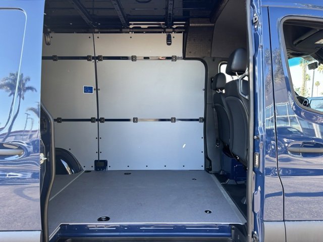 Used 2025 Mercedes-Benz Sprinter 2500 image 29