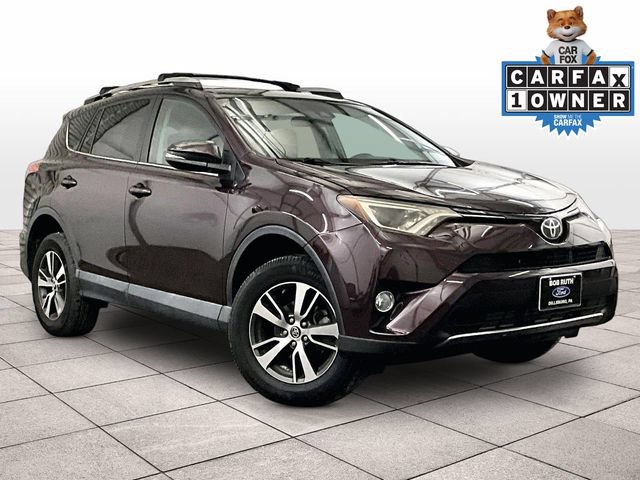 Used 2018 Toyota RAV4 XLE AWD/4WD image 2