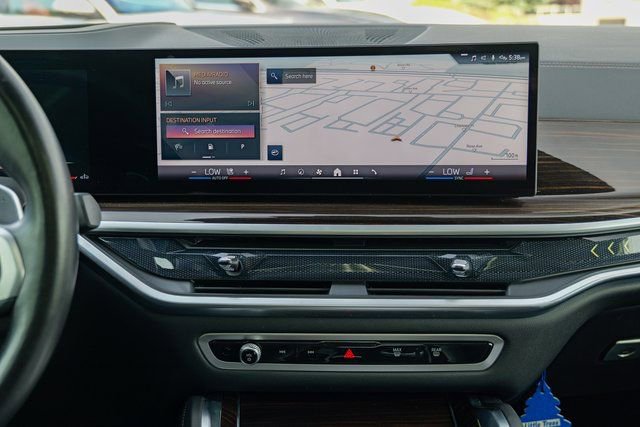 Used 2024 BMW X6 xDrive40i w/ Premium Package image 47