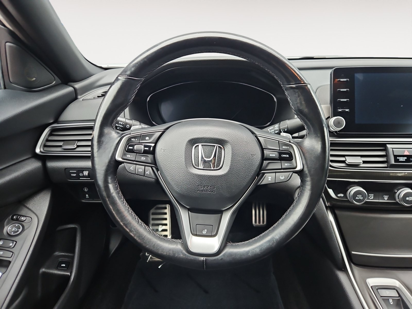 Used 2019 Honda Accord Sport image 12