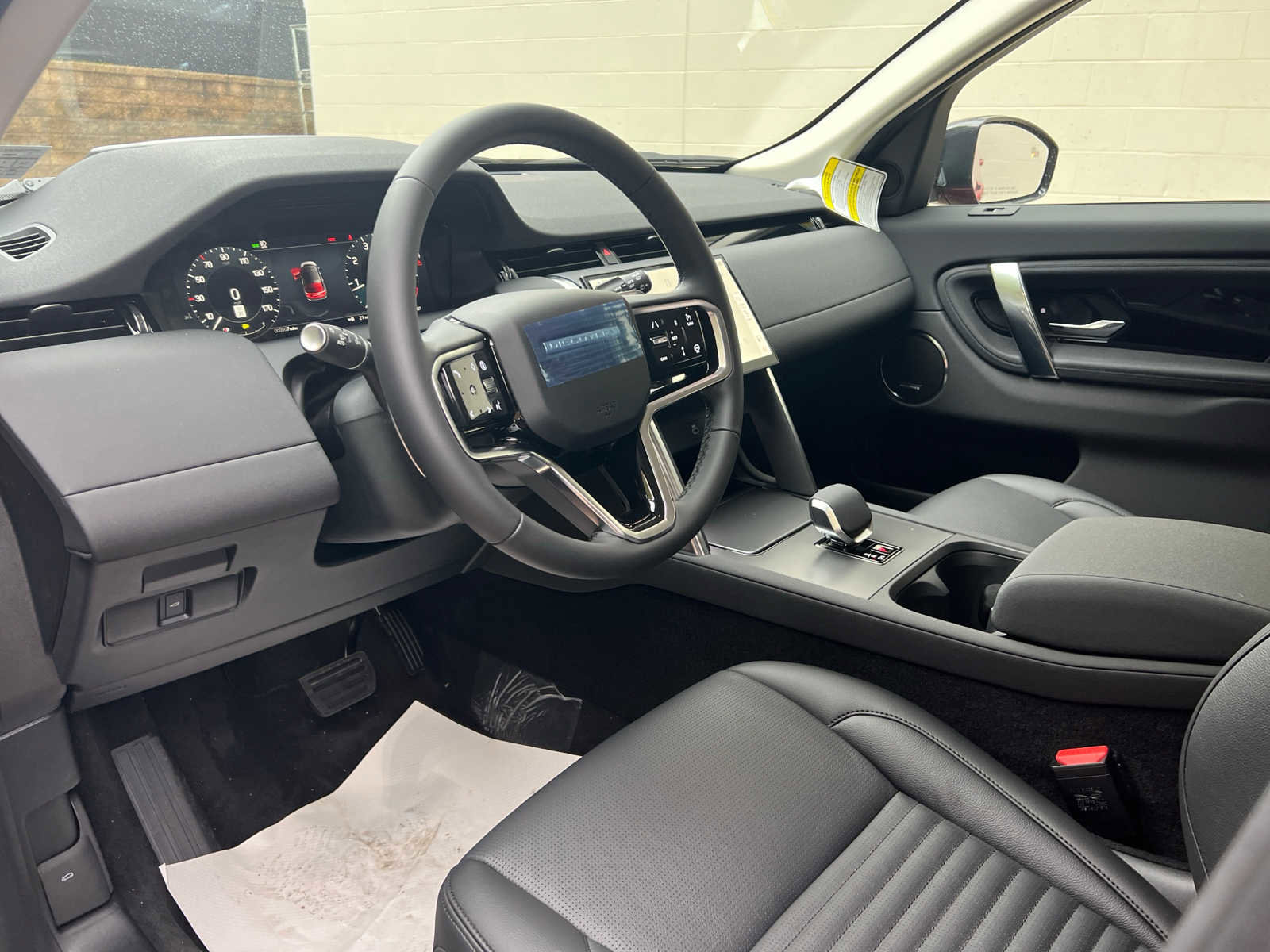 Certified 2025 Land Rover Discovery Sport S image 12