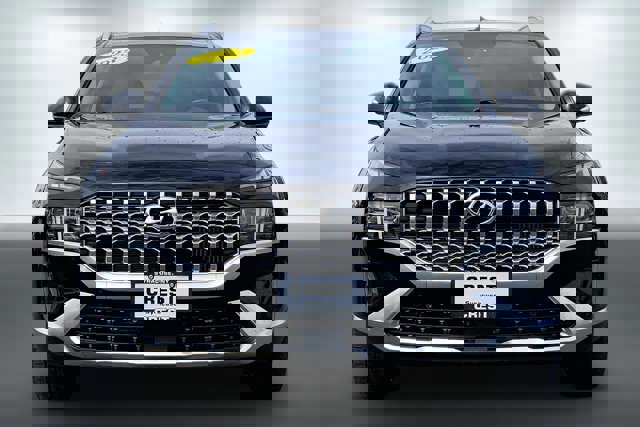 Used 2023 Hyundai Santa Fe Limited AWD/4WD image 2