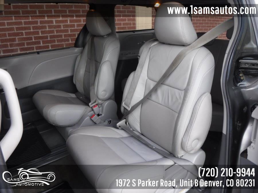 Used 2017 Toyota Sienna XLE Premium image 20