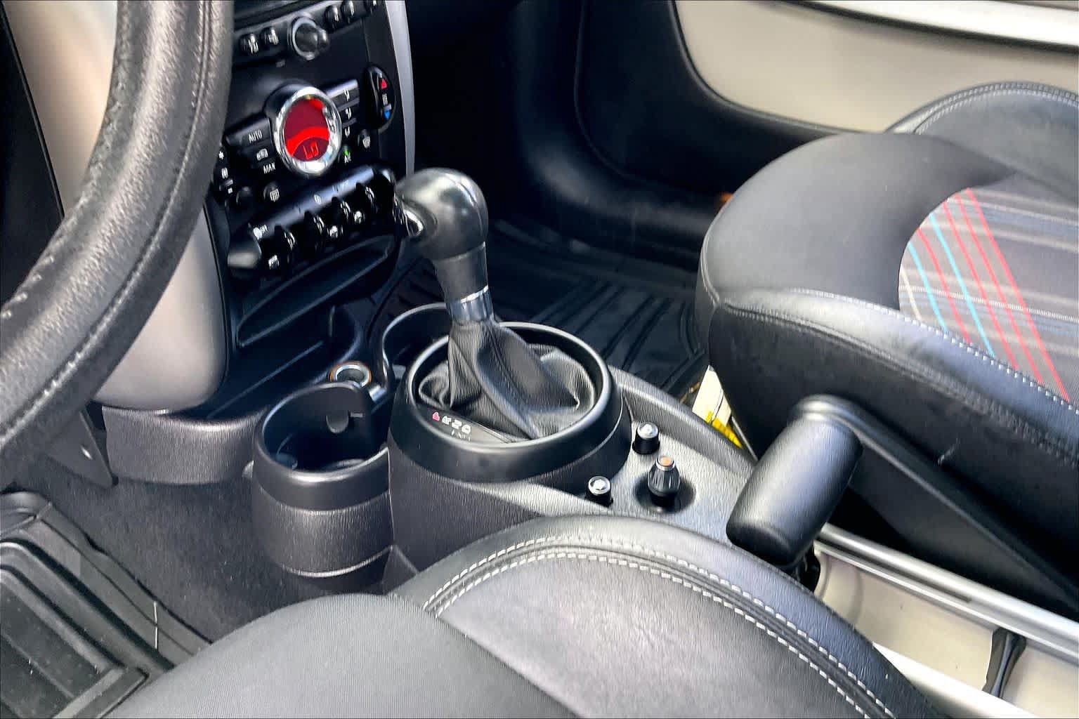Used 2015 MINI Cooper Paceman FWD image 17