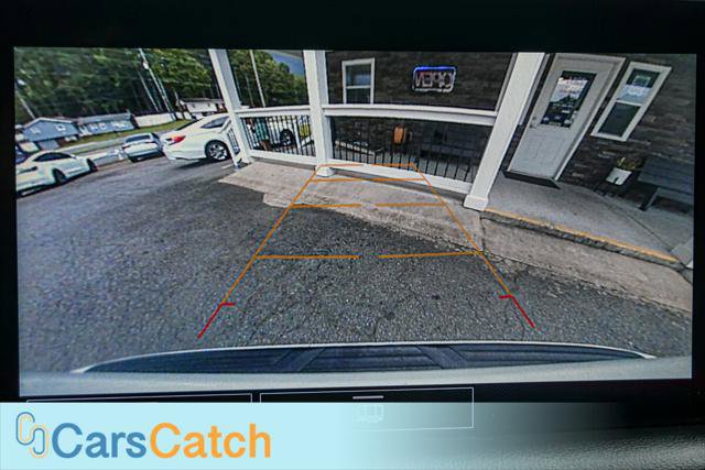 Used 2021 Chevrolet Suburban LT image 29