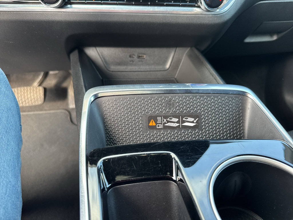 Used 2025 Chevrolet Equinox LT w/ Convenience Package II FWD image 18