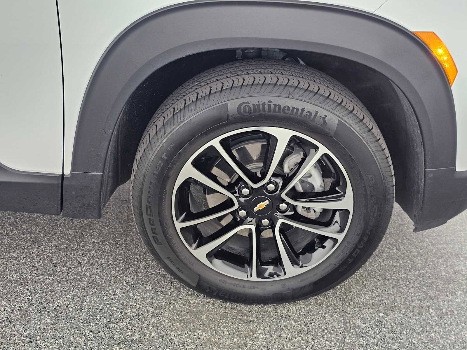 Used 2025 Chevrolet TrailBlazer LT w/ Convenience Package AWD/4WD image 9