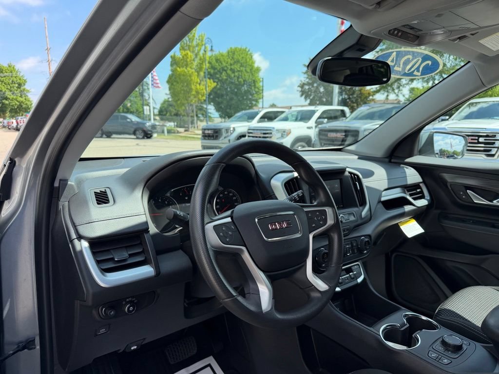 Certified 2024 GMC Terrain SLE w/ Driver Convenience Package FWD image 14