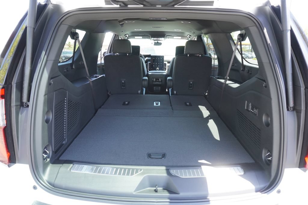 New 2026 GMC Yukon XL Denali w/ Advanced Technology Package AWD/4WD image 8