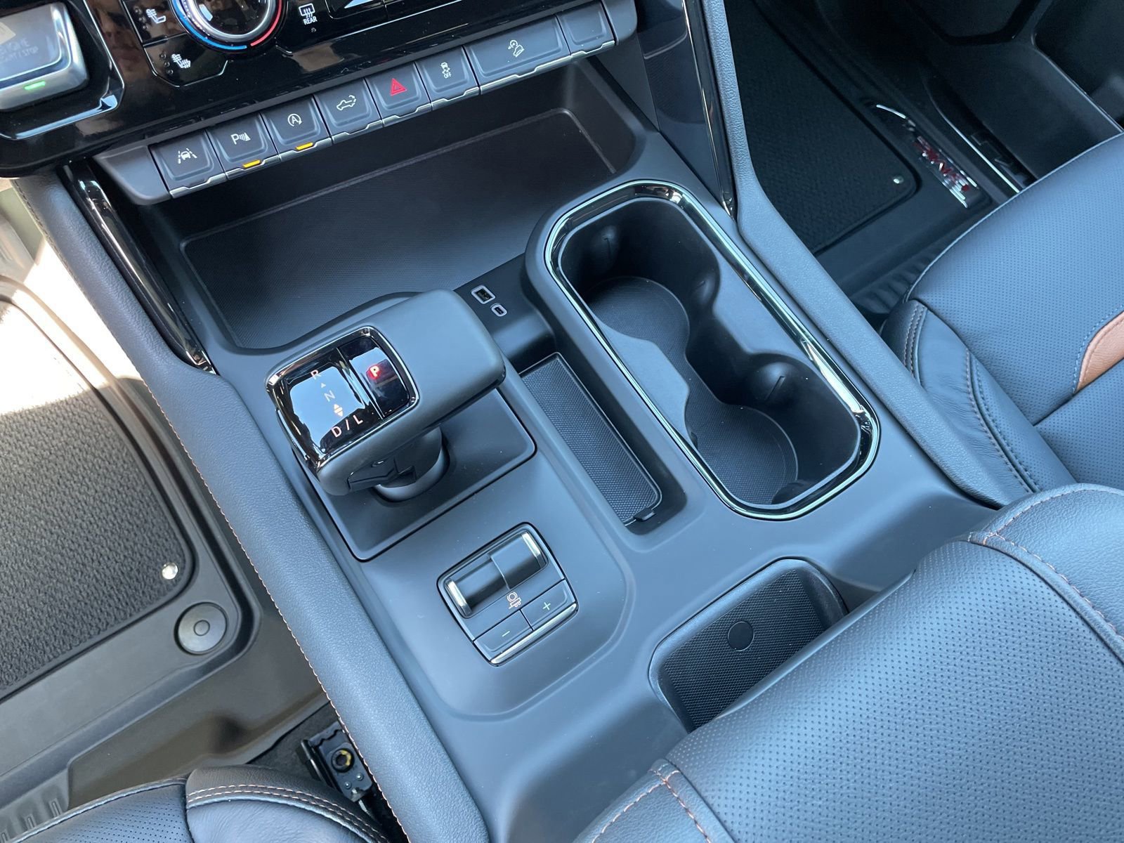 New 2026 GMC Sierra 1500 AT4 w/ AT4 Premium Package image 18