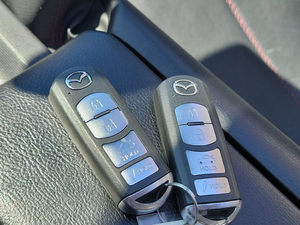 Used 2018 MAZDA MX-5 Miata Grand Touring RWD image 33