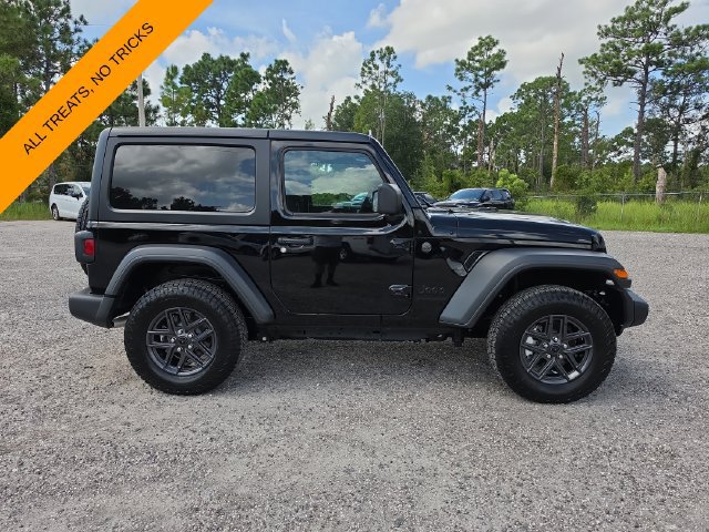 Certified 2025 Jeep Wrangler Sport AWD/4WD image 3