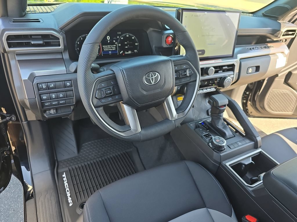 Used 2025 Toyota Tacoma TRD Off-Road w/ TRD Off Road Upgrade Package AWD/4WD image 18