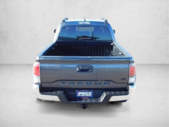 Used 2022 Toyota Tacoma TRD Off-Road AWD/4WD image 10