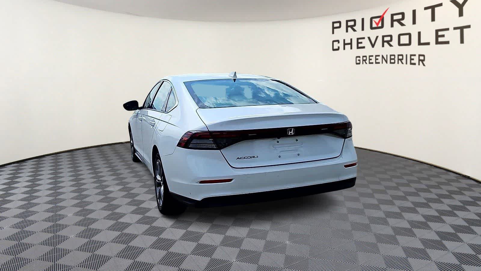 Used 2023 Honda Accord EX image 7