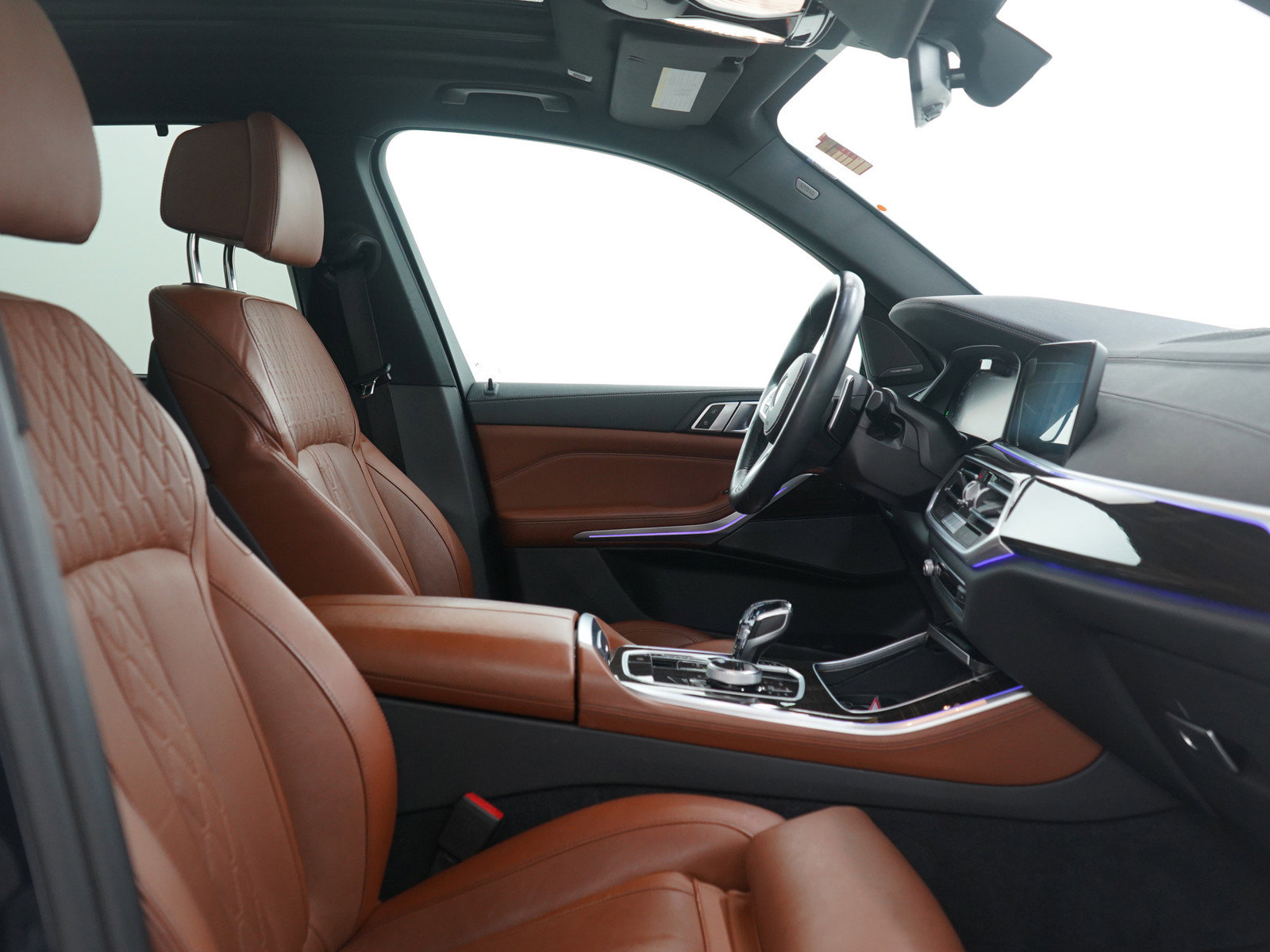 Used 2023 BMW X5 M50i w/ Executive Package image 11