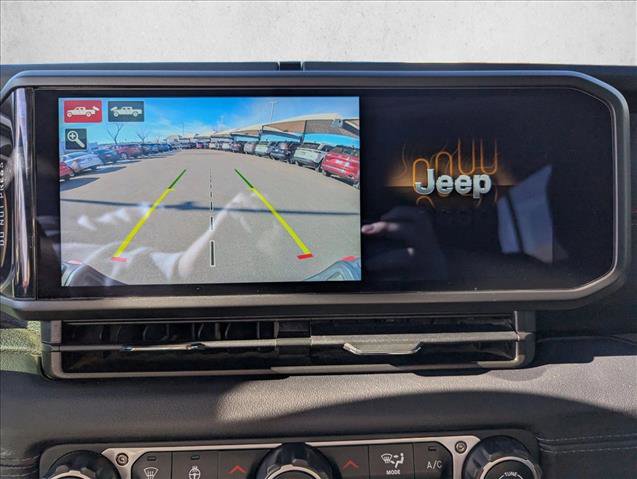 Used 2024 Jeep Gladiator Rubicon image 13