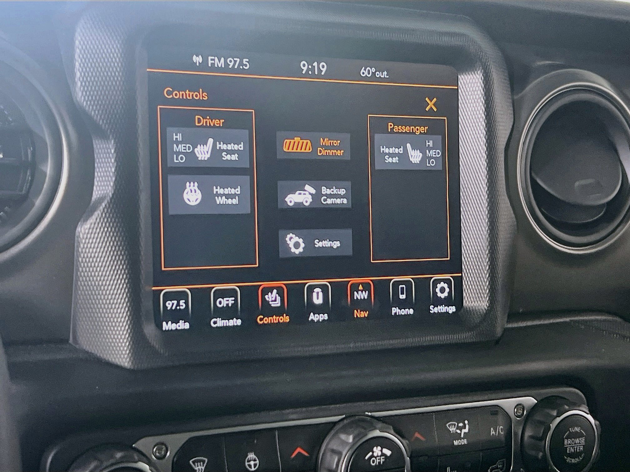 Used 2023 Jeep Wrangler Unlimited Sport w/ Sun And Sound Package AWD/4WD image 20