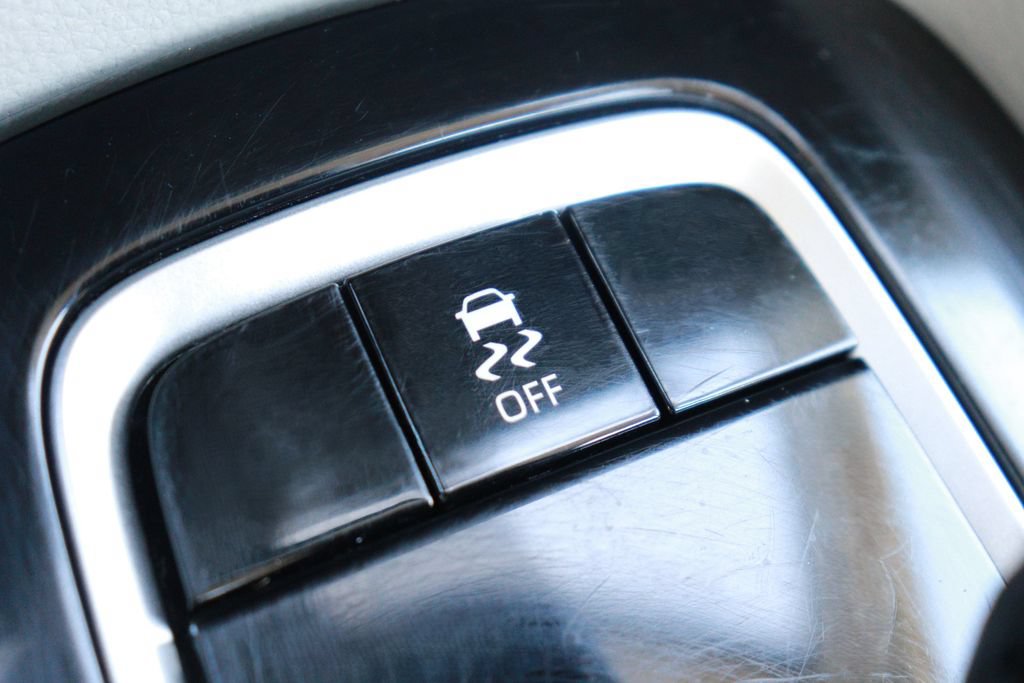 Used 2024 Toyota Corolla LE FWD image 18