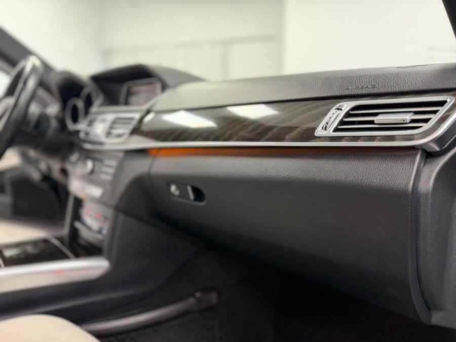 Used 2016 Mercedes-Benz E 350 4MATIC Sedan w/ Premium Package image 47