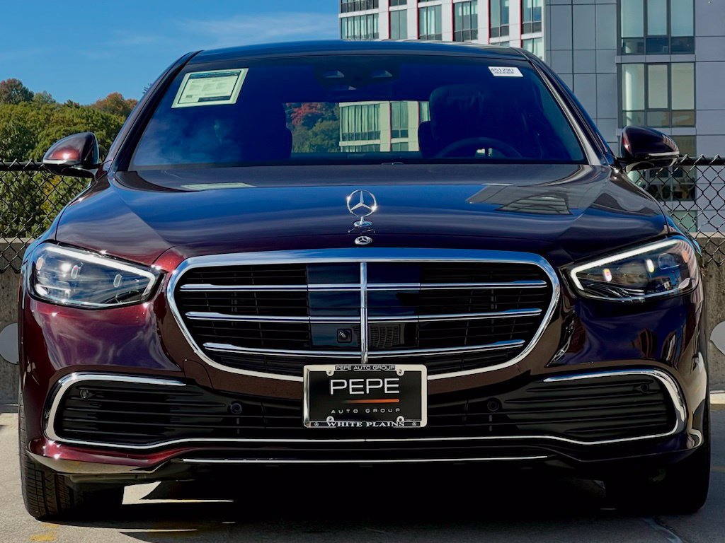 Certified 2025 Mercedes-Benz S 580 4MATIC Sedan image 2