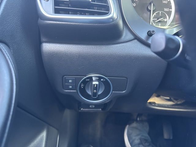 Used 2018 INFINITI QX30 Premium w/ Navigation Package image 26