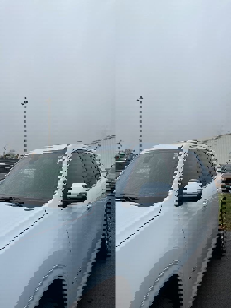 New 2026 GMC Acadia Denali w/ Super Cruise Package image 32