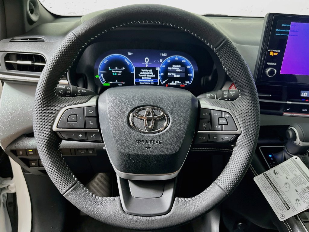 New 2026 Toyota Sienna XSE FWD image 15