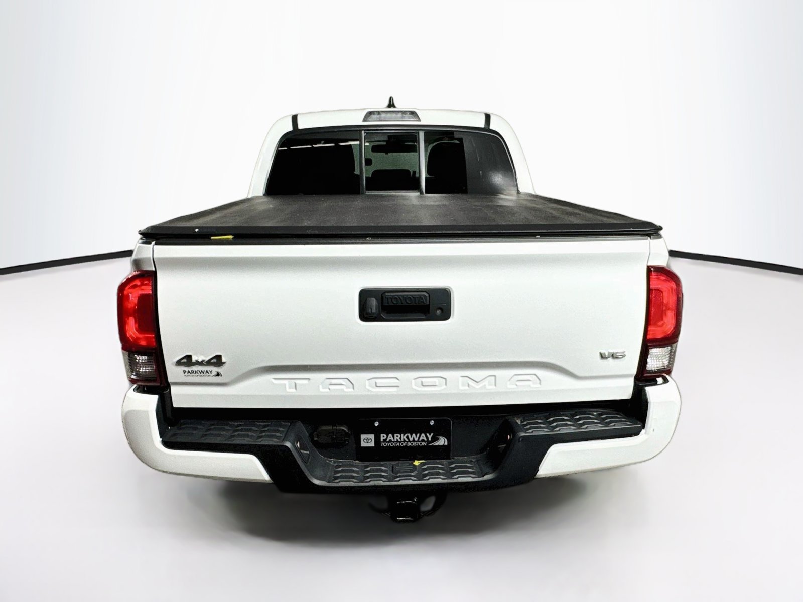 Certified 2023 Toyota Tacoma SR AWD/4WD image 6